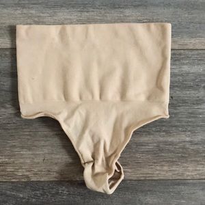 SKIMS core control thong